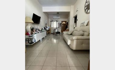 Casa  en Venta Ramos Mejia / La Matanza (A108 7936)