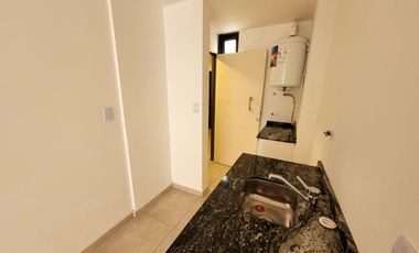 EN VENTA DEPARTAMENTO 2PISO FRENTE BALCON GENERAL PAZ PERMUTO POR TERRENO APTO DUPLEX