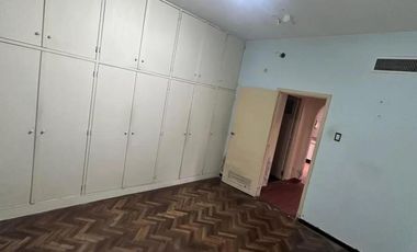 PH en alquiler - 1 Dormitorio 1 Baño - Valentin Alsina