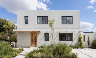 Casa con jardín y pileta en Alquiler Enero 2026 en la Horqueta