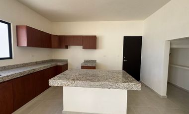 VENTA CASA EN PRIVADA CON AMENIDADES, CONKAL YUCATÁN