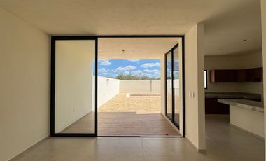 VENTA CASA EN PRIVADA CON AMENIDADES, CONKAL YUCATÁN