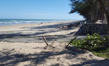 VENTA DE LOTES FRENTE A UNA DE LAS MEJORES PLAYAS DE TUXPAN,VER.