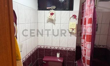 Venta 79% de Acciones y Derechos | Amplio Triplex en Mirones