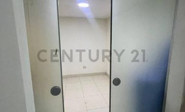 Venta 79% de Acciones y Derechos | Amplio Triplex en Mirones