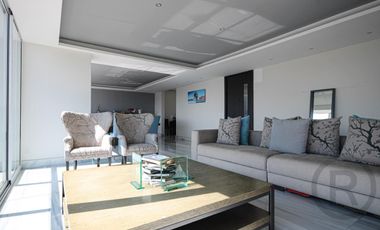 Único Departamento en Towers Bosque Real