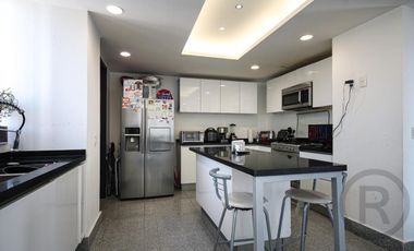 Único Departamento en Towers Bosque Real