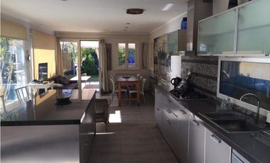 VENTA IMPONENTE CASA 5 AMB - ZONA PLAYA GRANDE