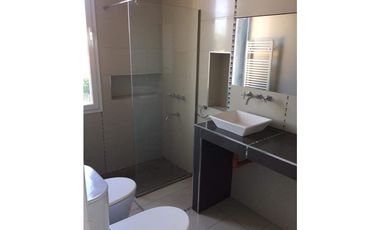 VENTA IMPONENTE CASA 5 AMB - ZONA PLAYA GRANDE