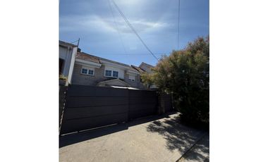 VENTA IMPONENTE CASA 5 AMB - ZONA PLAYA GRANDE