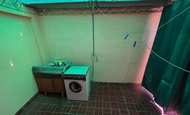 Venta de casa en Luzuriaga, Maipú. 5 ambientes.