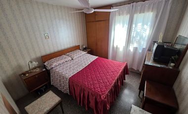 Venta de casa en Luzuriaga, Maipú. 5 ambientes.