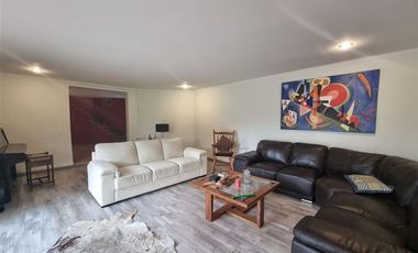 Casa en Arriendo en Liray, Colina