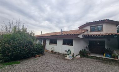 Casa en Arriendo en Liray, Colina