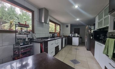 Casa en Arriendo en Liray, Colina