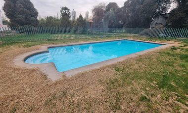 Casa en Arriendo en Liray, Colina