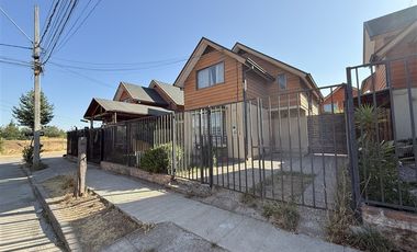 Casa en Venta en Padre Luis Belmar 196, Machali