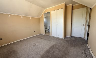 Casa en Venta en Padre Luis Belmar 196, Machali