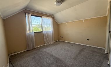 Casa en Venta en Padre Luis Belmar 196, Machali