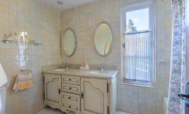 Casa en Arriendo en Avenida Santa Maria / Lo Curro