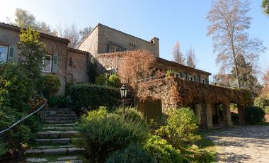 Casa en Arriendo en Avenida Santa Maria / Lo Curro