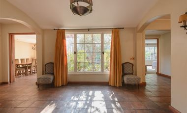 Casa en Arriendo en Avenida Santa Maria / Lo Curro