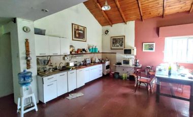 VENTA ARBOLADA CASAQUINTA PILETA GRAL RODRIGUEZ