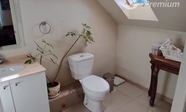 Casa en Venta en El Hualle con Av. Rojas Magallanes