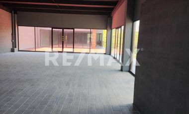 LOCAL CON VISTA PANORÁMICA CERCA DE EL MIRADOR  - (3)