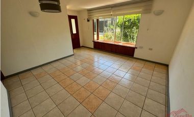 PLACILLA - VENTA DE TERRENO - DOS CASAS