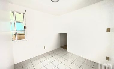 RENTA DE LOCAL PARA OFICINAS O CONSULTORIOS LOMAS ESTRELLA  1 SECCION IZTAPALAPA