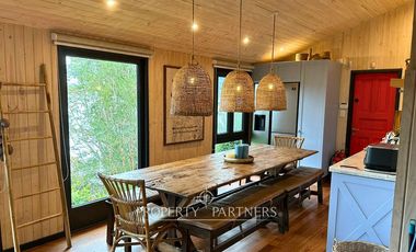 Espectacular terreno 4,9 Ha. con Casa orilla lago Riñihue