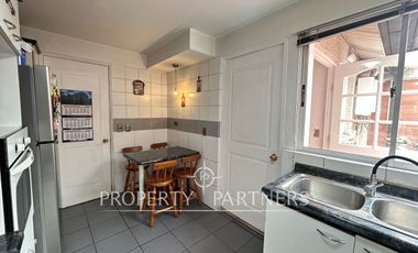 Espectacular y acogedora casa en exclusivo condominio Puertas de Huechuraba