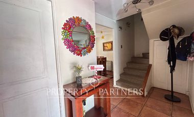 Espectacular y acogedora casa en exclusivo condominio Puertas de Huechuraba