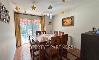 Espectacular y acogedora casa en exclusivo condominio Puertas de Huechuraba