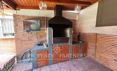 Espectacular y acogedora casa en exclusivo condominio Puertas de Huechuraba