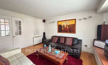 Espectacular y acogedora casa en exclusivo condominio Puertas de Huechuraba