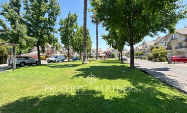 Espectacular y acogedora casa en exclusivo condominio Puertas de Huechuraba