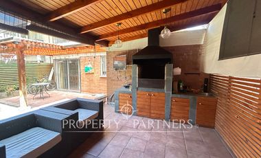 Espectacular y acogedora casa en exclusivo condominio Puertas de Huechuraba