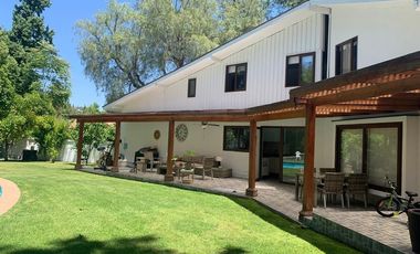 Extraordinaria casa Los Dominicos, 4D/3B piscina