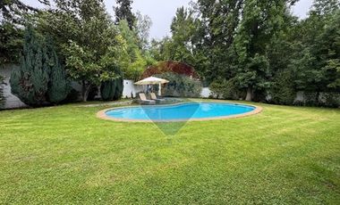 Extraordinaria casa Los Dominicos, 4D/3B piscina