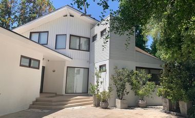 Extraordinaria casa Los Dominicos, 4D/3B piscina