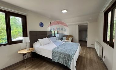 Extraordinaria casa Los Dominicos, 4D/3B piscina