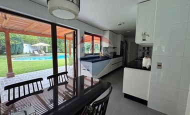 Extraordinaria casa Los Dominicos, 4D/3B piscina