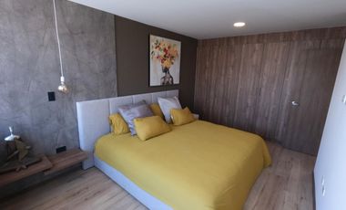 Venta Casa esquinera a estrenar - Valle de los Chillos, cerca al supermaxi de San Gabriel. SC