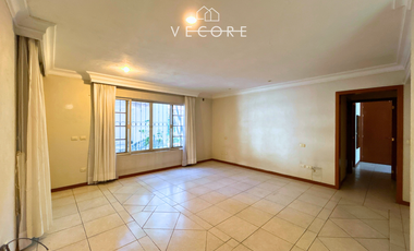 RESIDENCIA EN RENTA EN VILLA CORAL, ZAPOPAN
