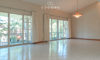 RESIDENCIA EN RENTA EN VILLA CORAL, ZAPOPAN