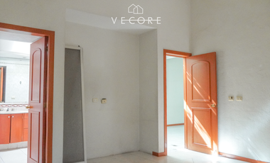 RESIDENCIA EN RENTA EN VILLA CORAL, ZAPOPAN