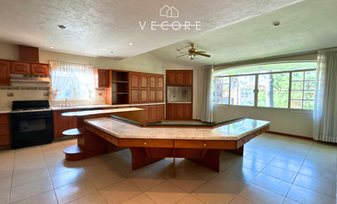 RESIDENCIA EN RENTA EN VILLA CORAL, ZAPOPAN