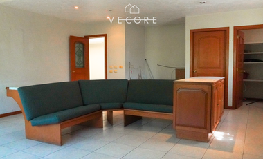 RESIDENCIA EN RENTA EN VILLA CORAL, ZAPOPAN